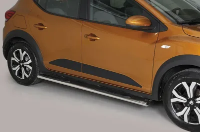 Estribos tubo Inox ovalados con pisantes SANDERO STEPWAY 2021-
