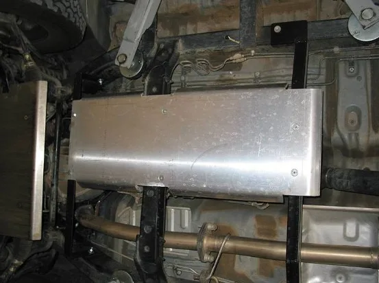 Protección de cambio y transfer N4 8mm TOYOTA J90 3 P.